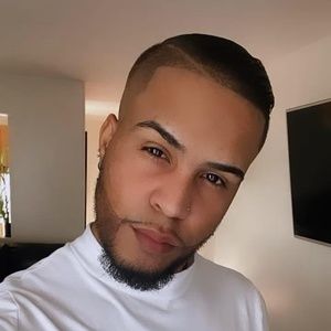 Meet your Posher, Luis